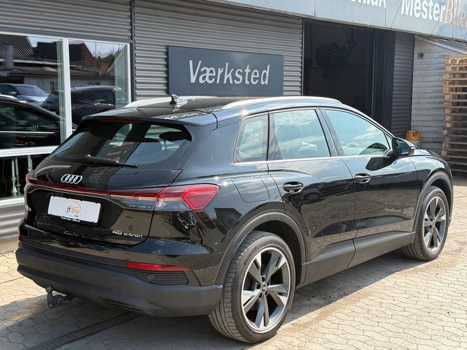 Audi Q4 e-tron 45 Progress 5d