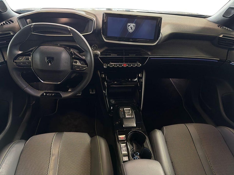 Peugeot e-2008 50 GT 5d