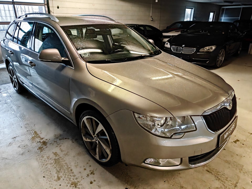 Skoda Superb 1,8 TSi 160 Elegance Combi 5d