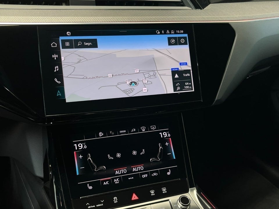 Audi Q8 e-tron 55 S-line Sportback quattro 5d