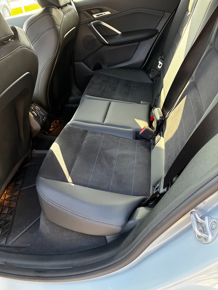 BMW iX2 eDrive20 M-Sport 5d