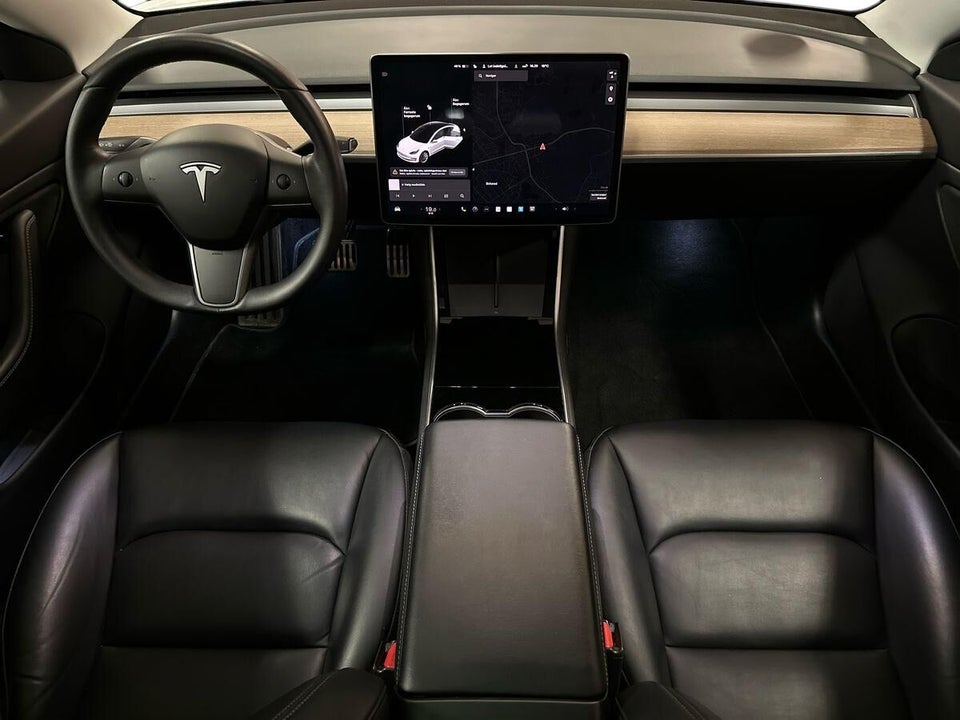 Tesla Model 3 Long Range AWD 4d