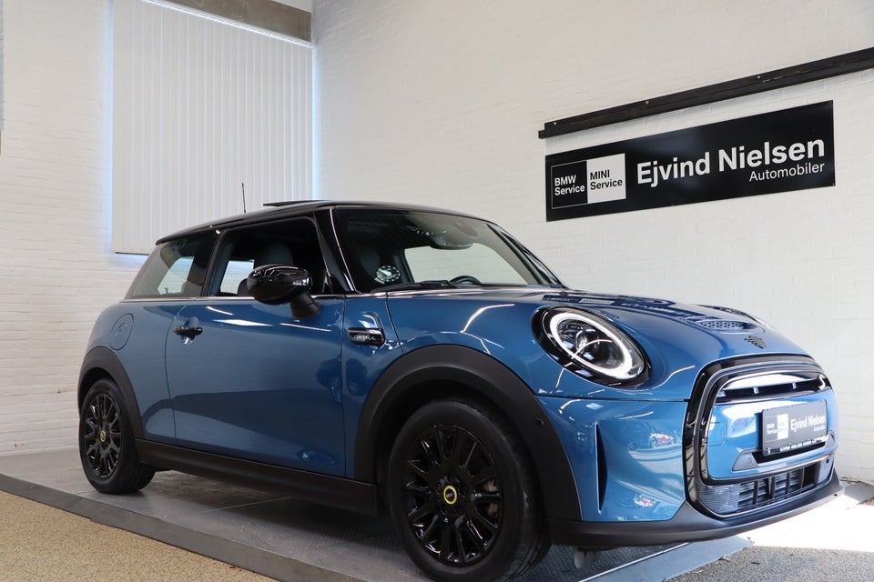 MINI Cooper SE Camden Edition 3d