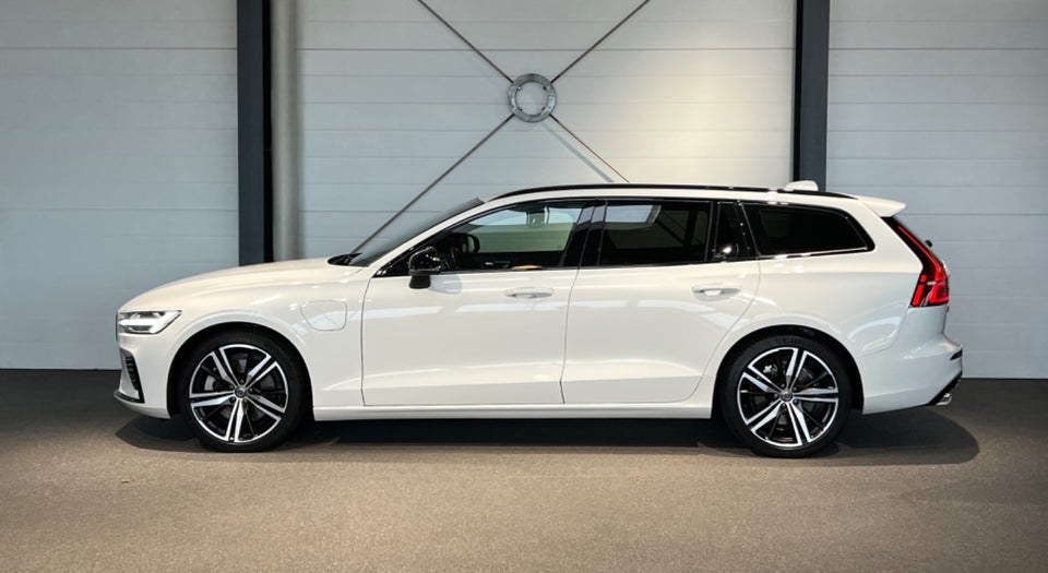 Volvo V60 2,0 T6 ReCharge R-Design aut. AWD 5d