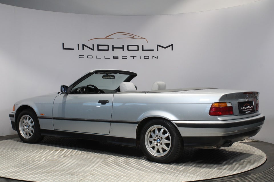 BMW 328i 2,8 Cabriolet 2d