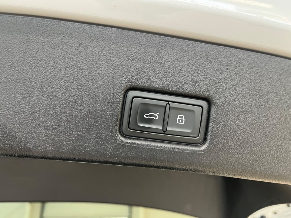 Audi Q4 e-tron 40 S-line Sportback 5d