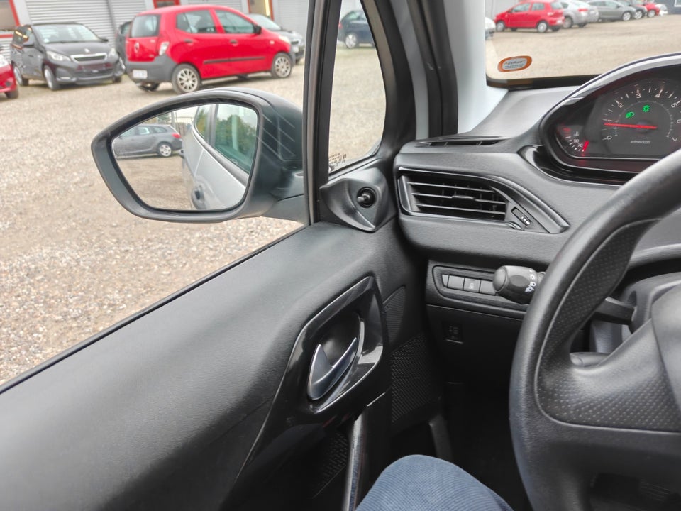 Peugeot 208 1,0 VTi Access 5d