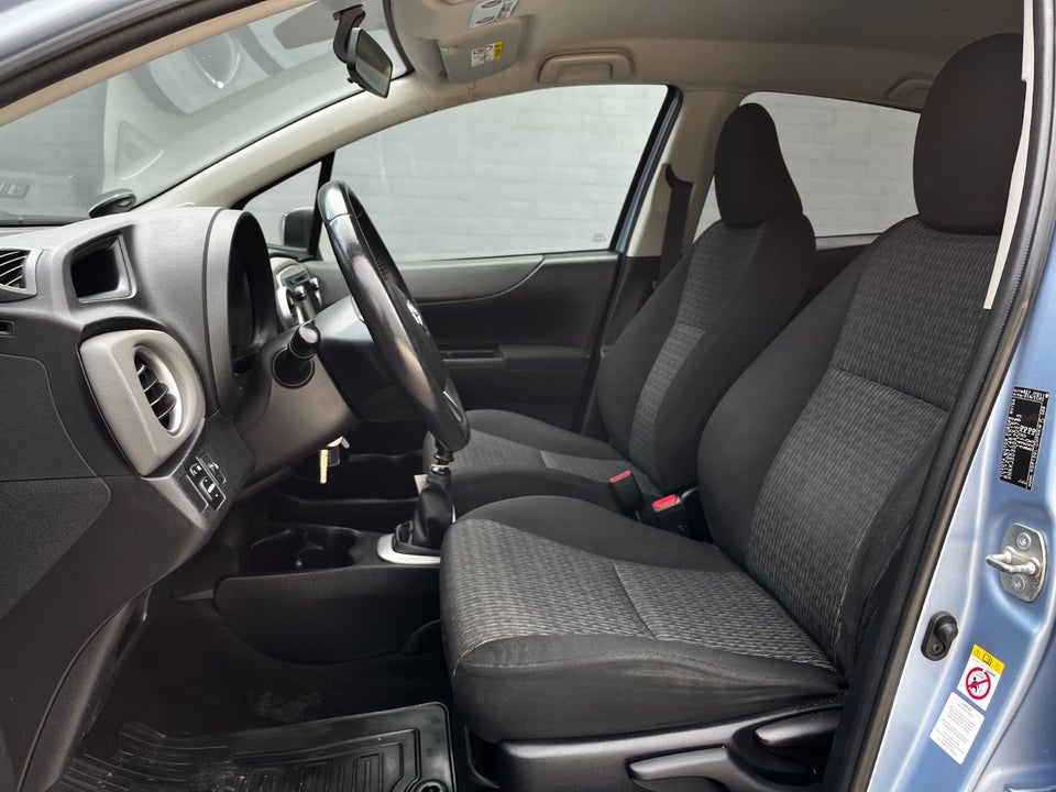 Toyota Yaris 1,3 VVT-i T2 5d