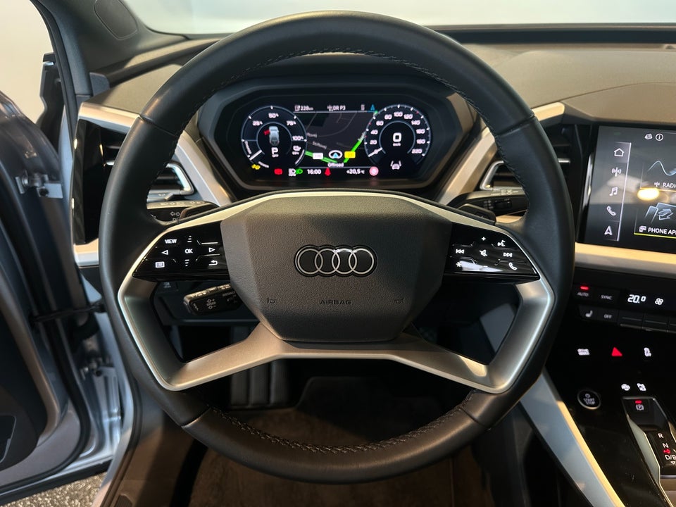 Audi Q4 e-tron 45 quattro 5d