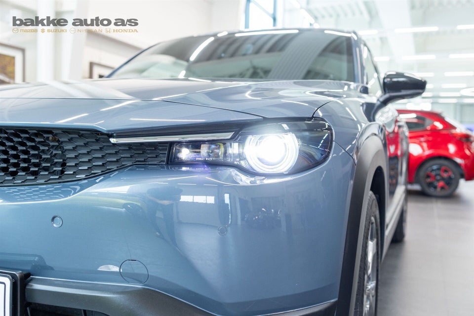 Mazda MX-30 e-SkyActiv Cosmo 5d