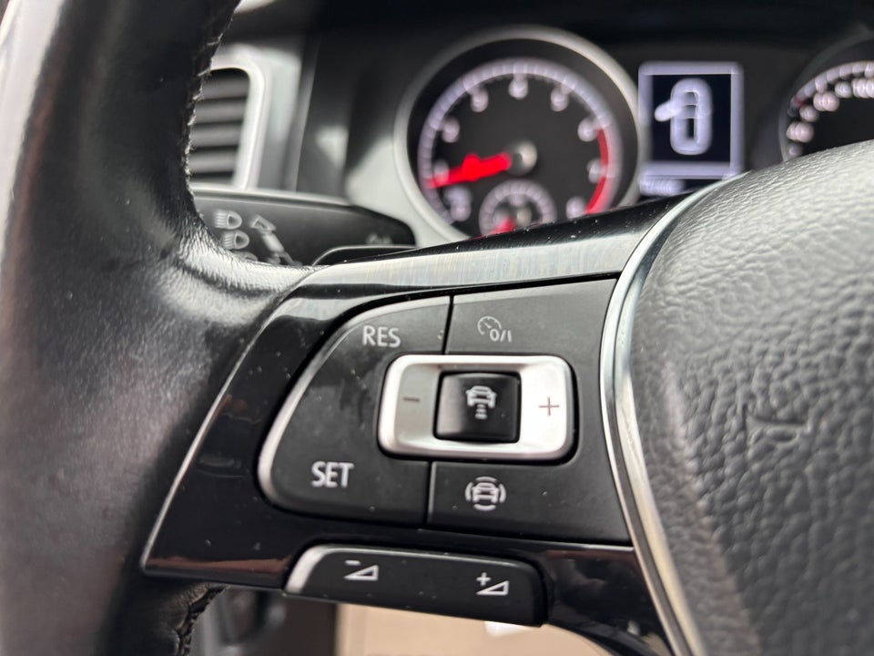 VW Golf VII 1,5 TSi 130 Comfortline DSG 5d