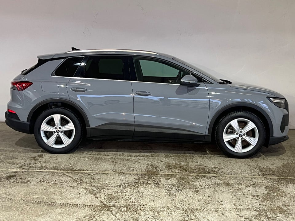 Audi Q4 e-tron 40  5d