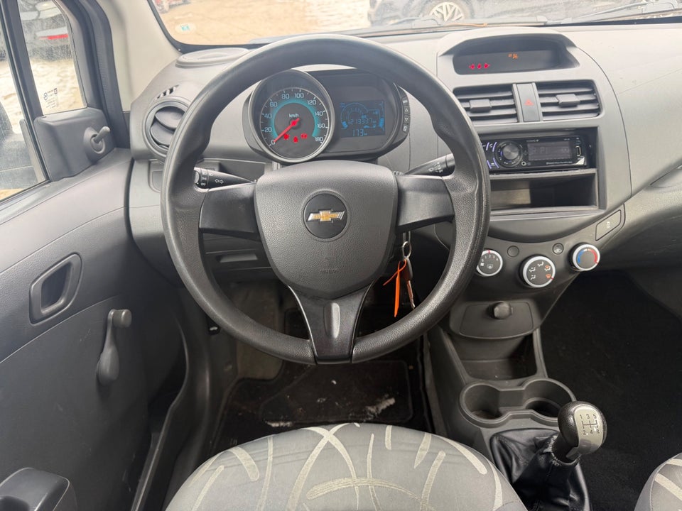 Chevrolet Spark 1,0 LT 5d