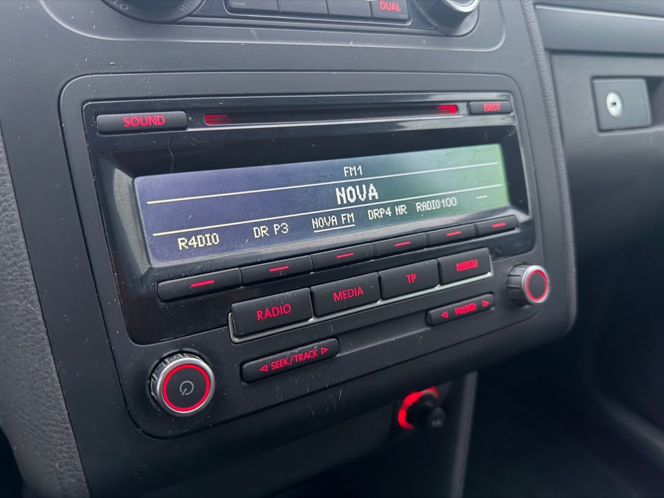 VW Touran 1,6 TDi 105 Comfortline BMT Van 5d