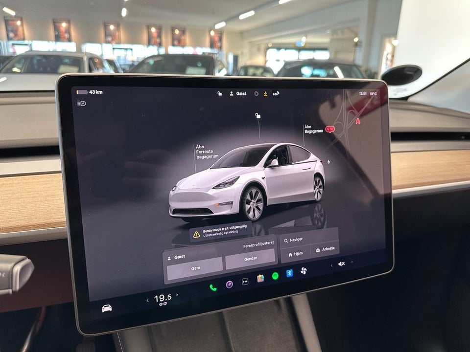 Tesla Model Y Long Range AWD 5d