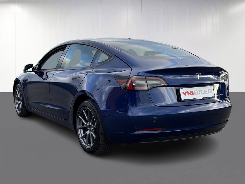 Tesla Model 3 Long Range AWD 4d