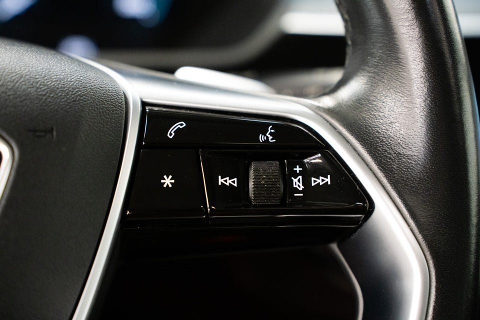 Audi e-tron 50 quattro 5d