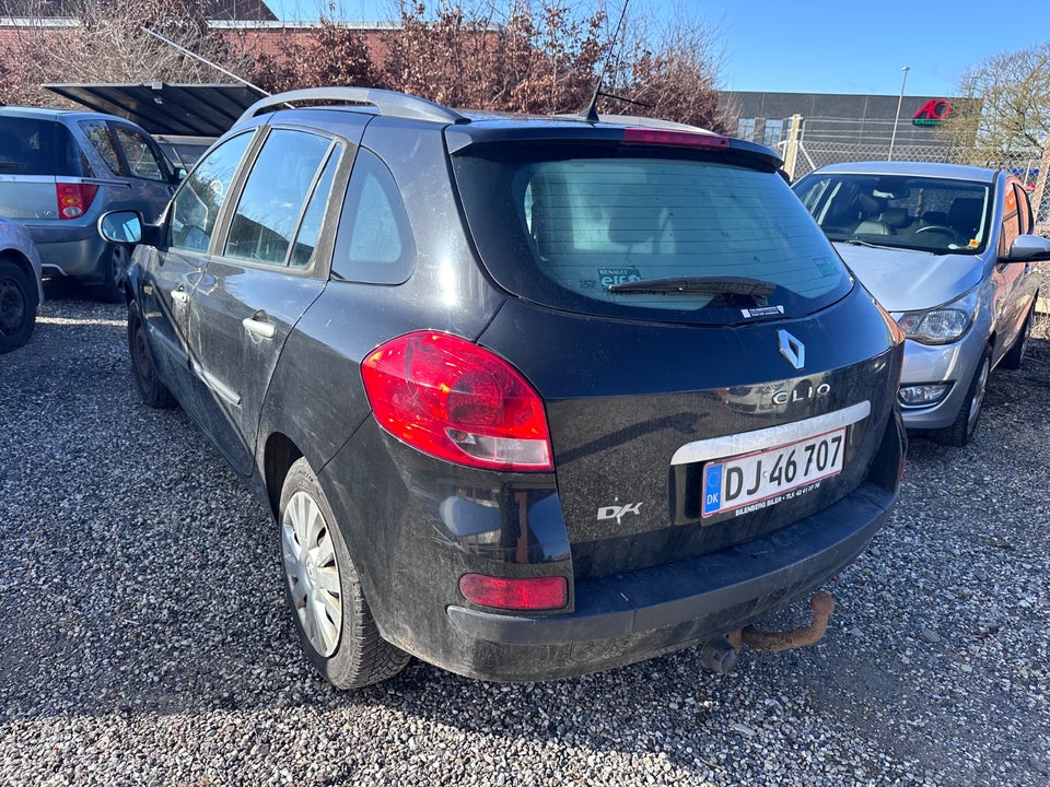 Renault Clio III 1,2 16V Authentique Sport Tourer 5d