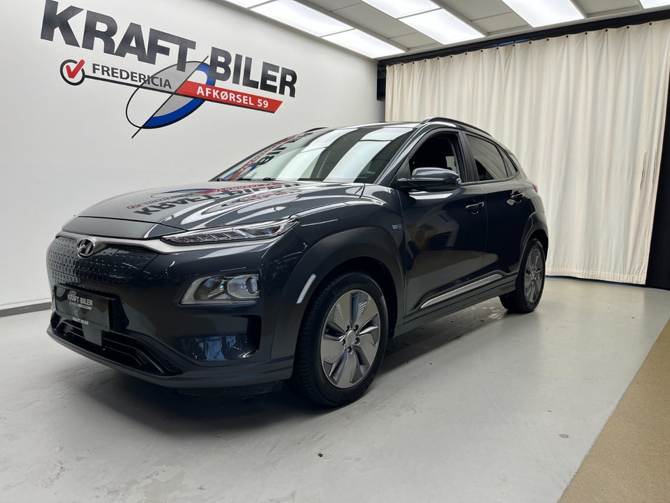 Hyundai Kona 64 EV Essential 5d