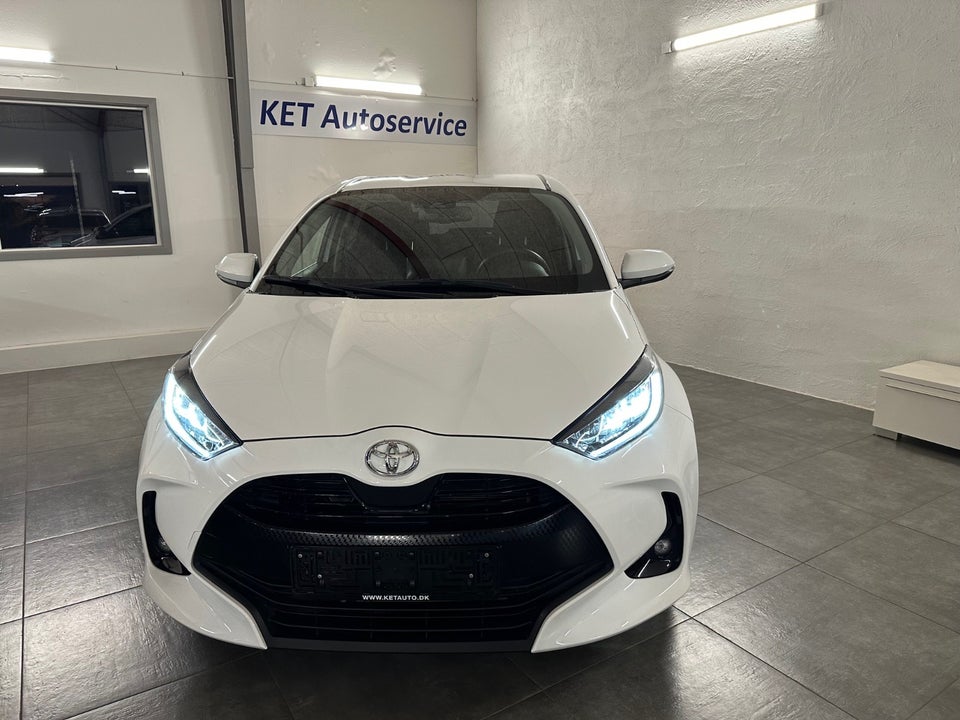 Toyota Yaris 1,5 Active Tech+ 5d