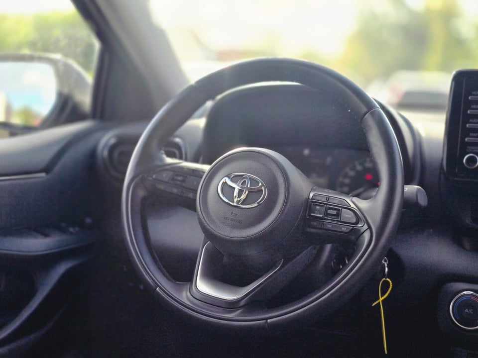 Toyota Yaris 1,5 Active 5d