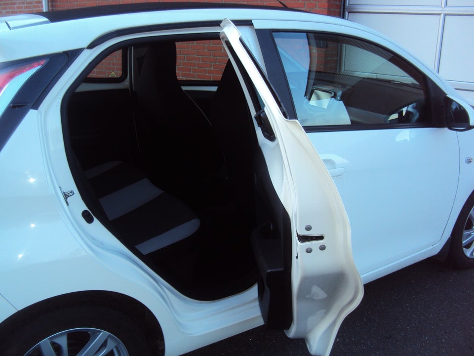 Toyota Aygo 1,0 VVT-i x-sky 5d