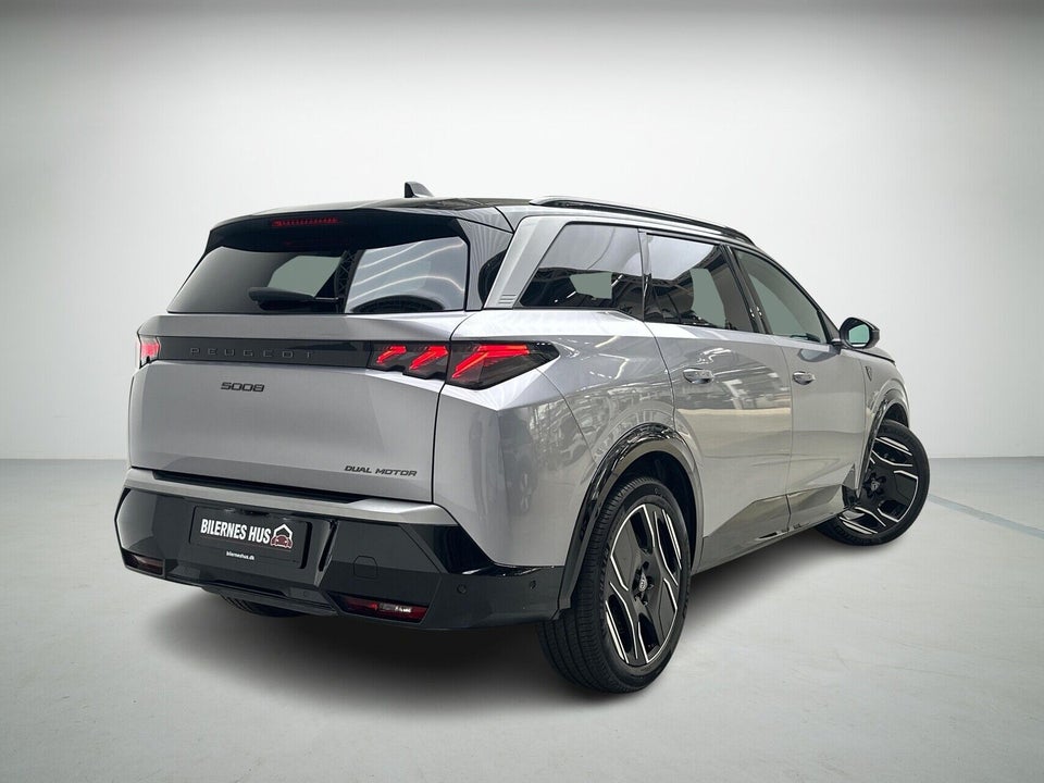 Peugeot e-5008 77 GT Pack AWD 5d