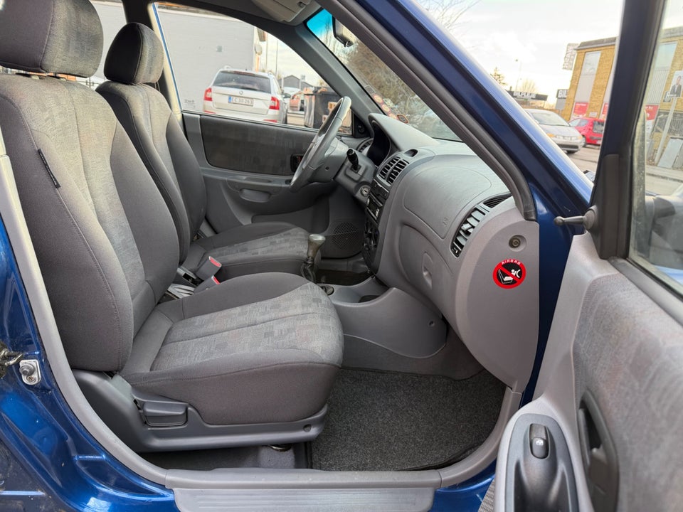 Hyundai Accent 1,3 LS 5d