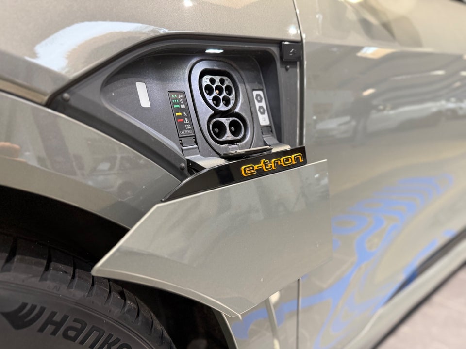 Audi e-tron 55 Black Edition S-line quattro 5d