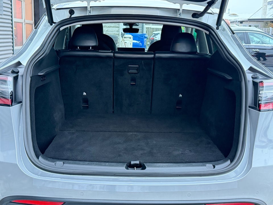 Tesla Model Y Performance AWD 5d