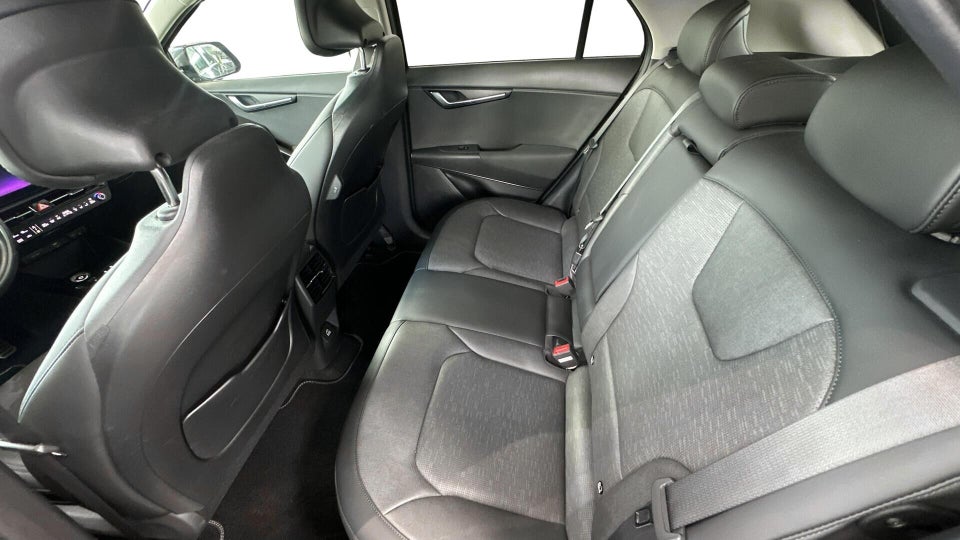 Kia Niro 64 EV Upgrade 5d
