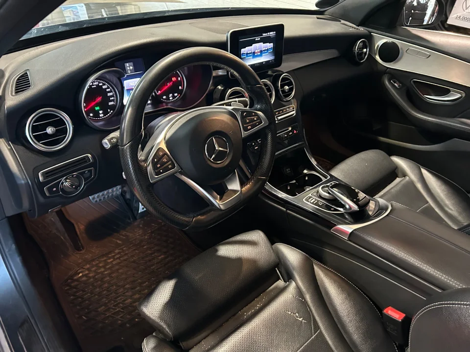 Mercedes C220 d 2,2 AMG Line stc. aut. 5d