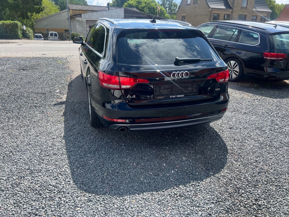 Audi A4 2,0 TDi 150 Sport Avant S-tr. 5d