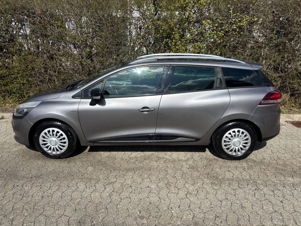 Renault Clio IV 0,9 TCe 90 Formula Edition Sport Tourer 5d