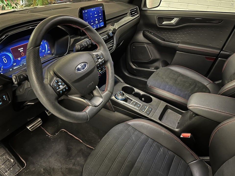 Ford Kuga 2,5 PHEV ST-Line X CVT 5d