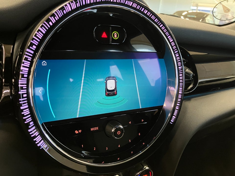 MINI Cooper SE Essential 3d