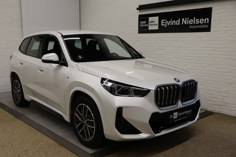 BMW iX1 xDrive30 M-Sport Premium 5d