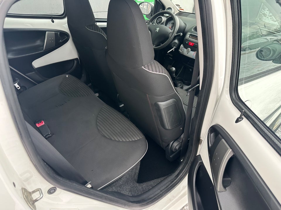 Peugeot 107 1,0 Active 5d