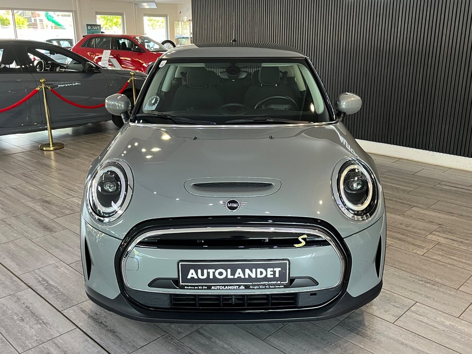 MINI Cooper SE Classic Trim 3d