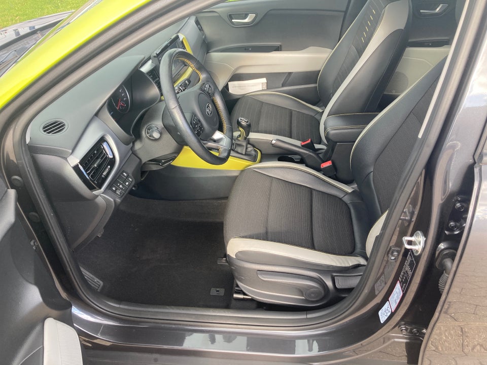 Kia Stonic 1,0 T-GDi Advance Intro 5d