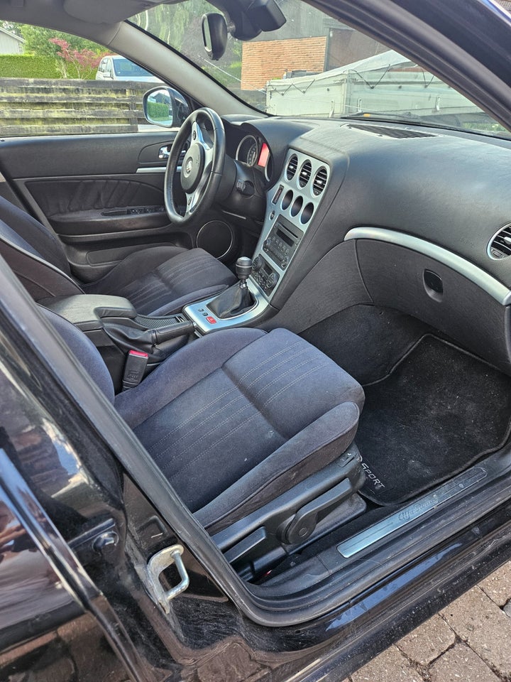 Alfa Romeo 159 2,2 JTS S 4d