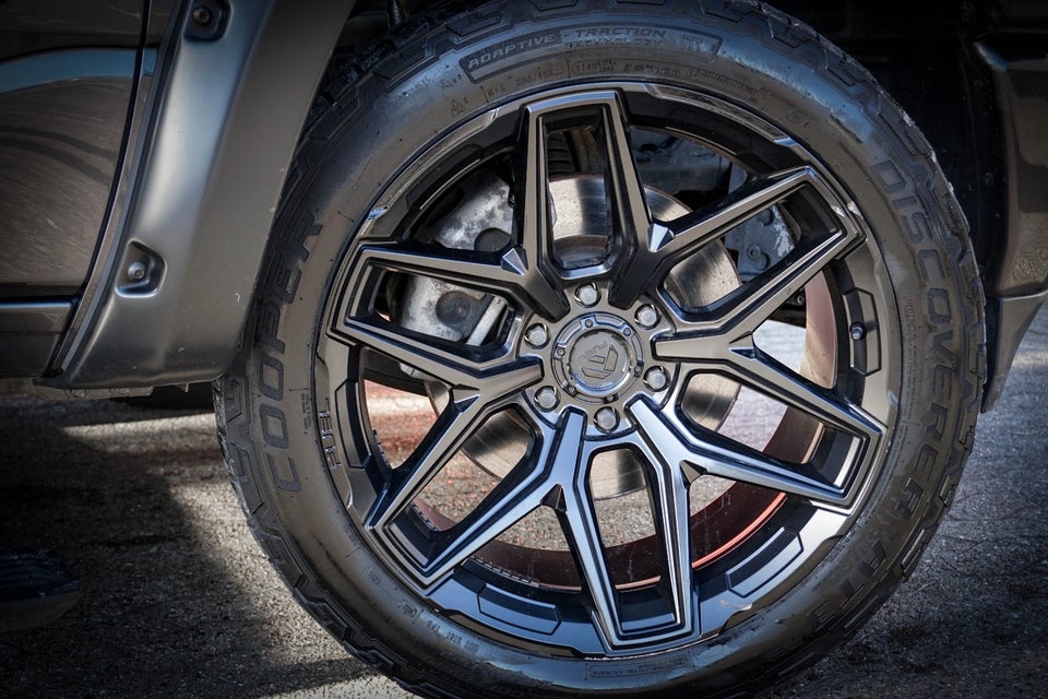 Dodge RAM 1500 5,7 V8 Hemi Limited Night aut. 4d