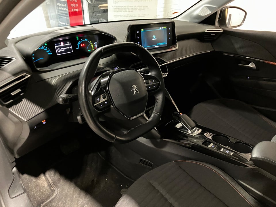 Peugeot e-208 50 Active 5d
