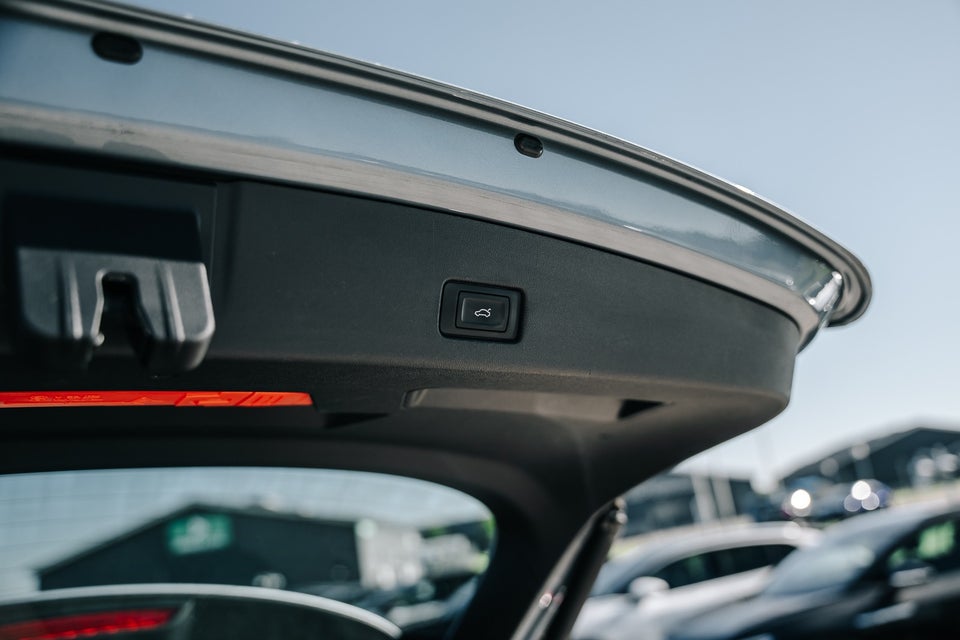 Audi Q4 e-tron 40 S-line 5d