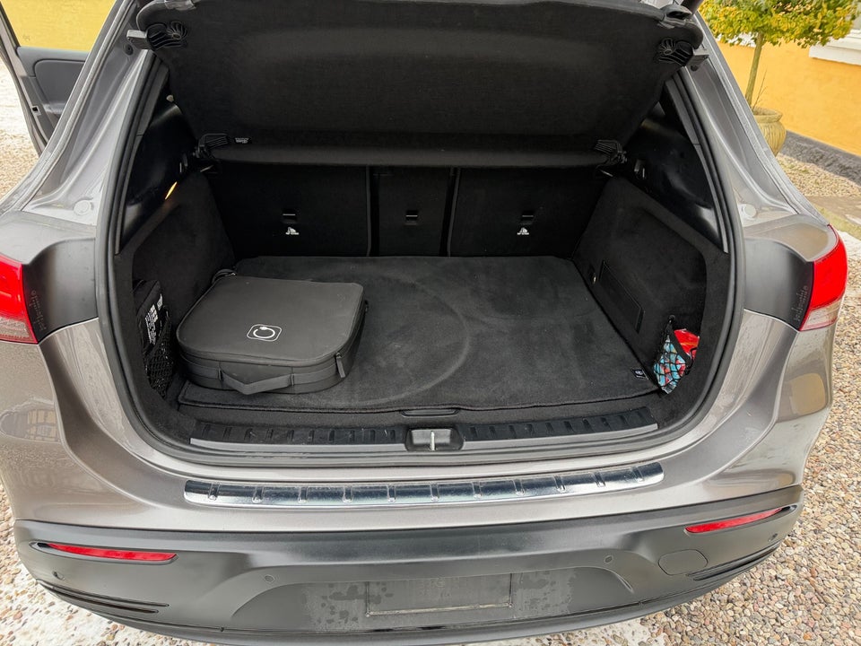 Mercedes EQA250 Progressive 5d