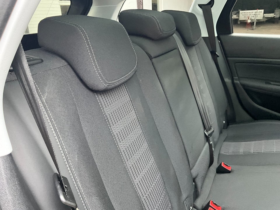 Peugeot 308 1,5 BlueHDi 130 Selection Sky SW 5d