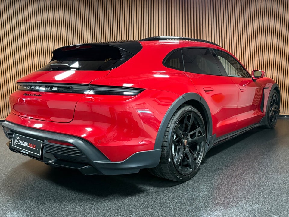 Porsche Taycan Turbo Performance+ Cross Turismo 5d