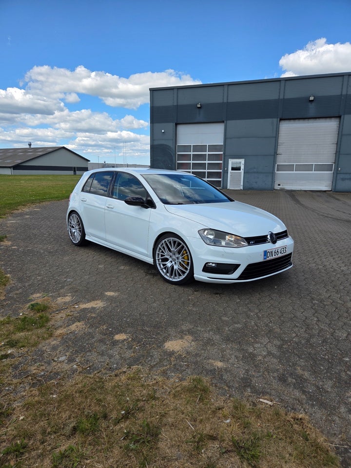 VW Golf VII 1,4 TSi 140 R-line DSG BMT 5d