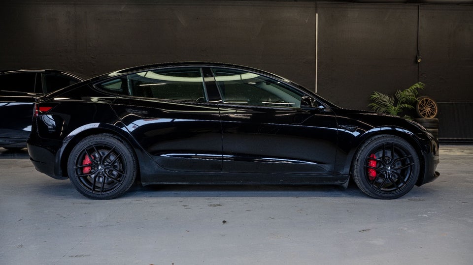 Tesla Model 3 Performance AWD 4d