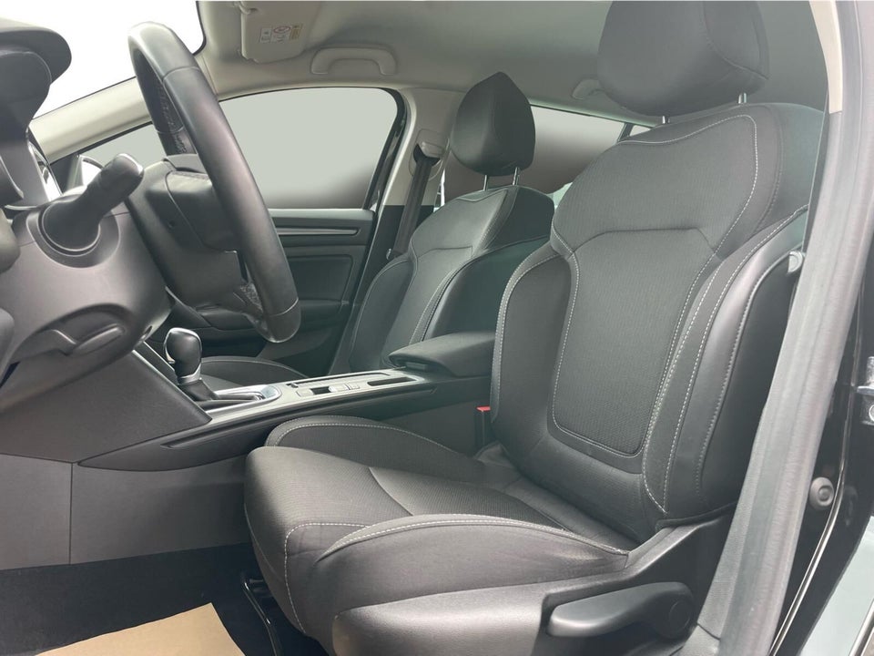 Renault Megane IV 1,6 E-Tech Zen Sport Tourer 5d